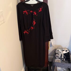 Glamour Black Dress with Red Floral Design
